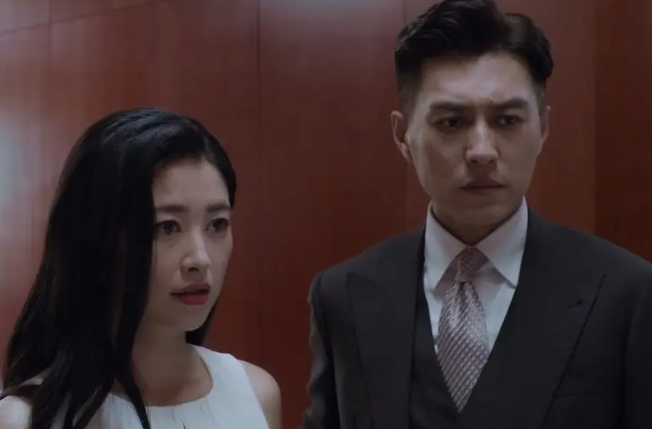 《精英律师》栗娜结局