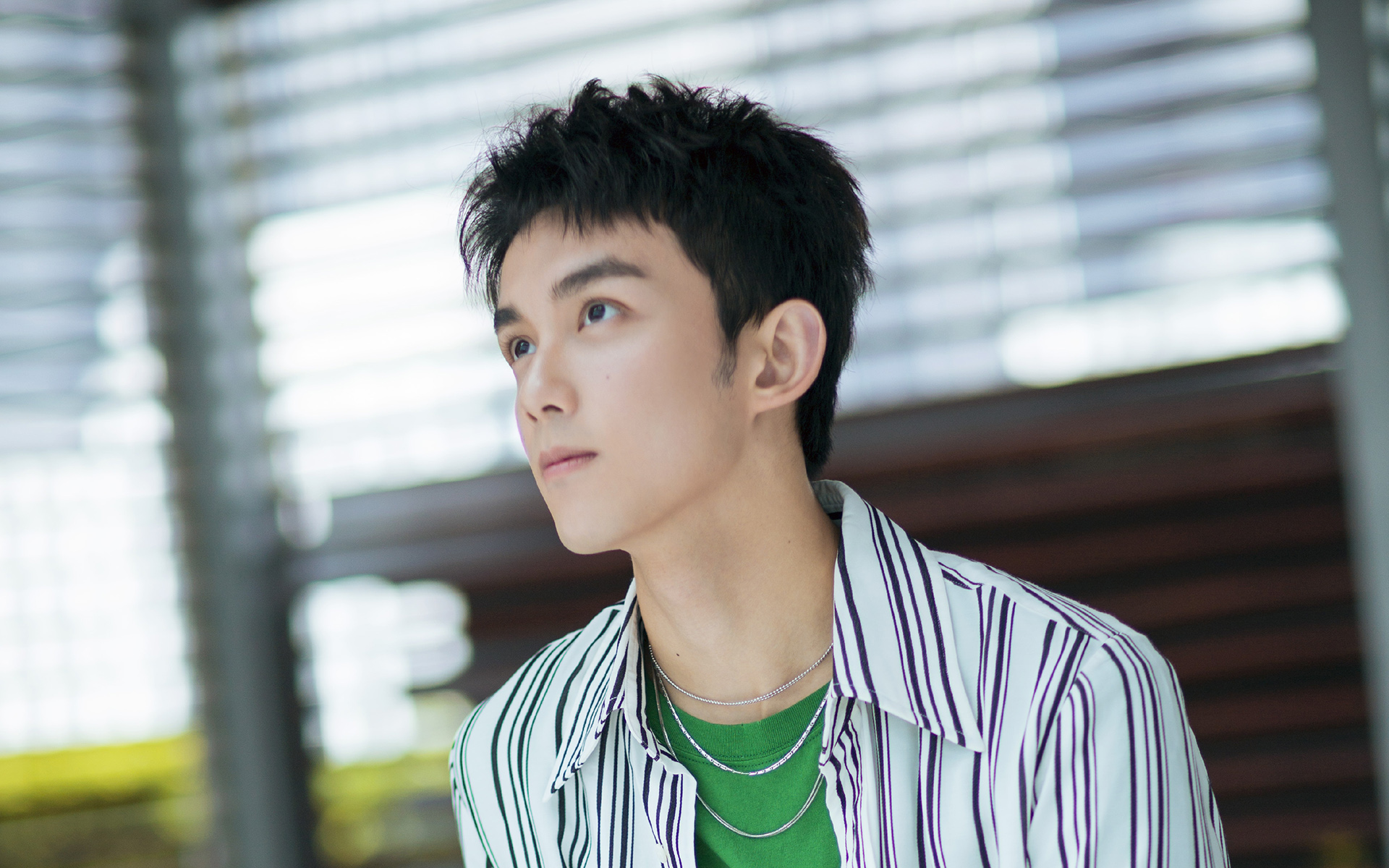 男明星的荧幕初吻都给了谁,肖战太羡慕,蔡徐坤太过于奇葩,你怎么看?