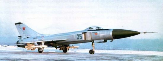 歼八F是几代机?比歼十如何?