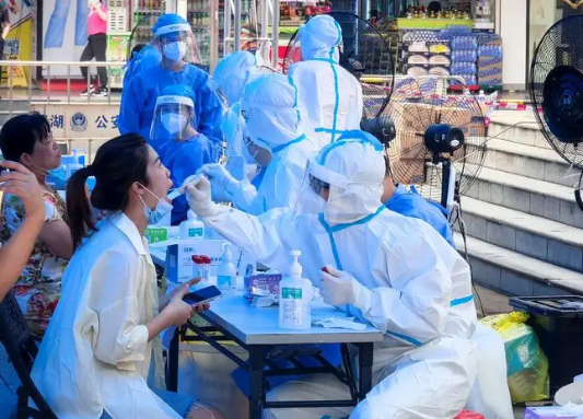 河北三河:每周男女交替核酸检测,当地疫情形势如何?