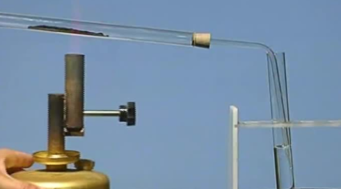 碳和氧化铜反应的化学方程式是什么？