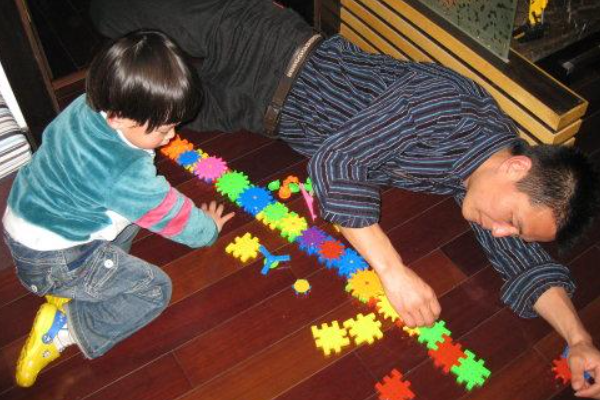 适合小学生玩的游戏有哪些？