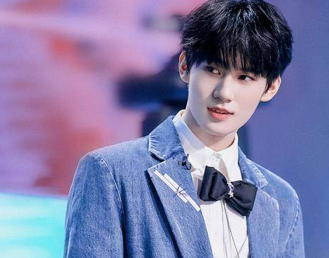 张真源的高考成绩是多少？张真源现在多高？