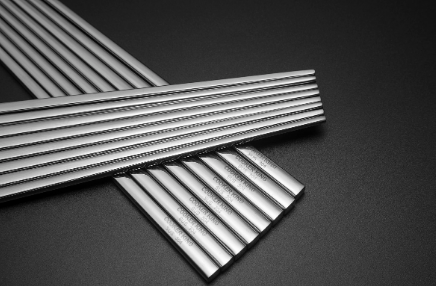 用不锈钢筷子吃饭好不好?