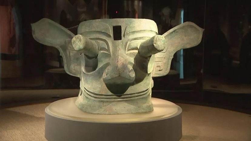 三星堆文明对华夏文明的冲击是什么？