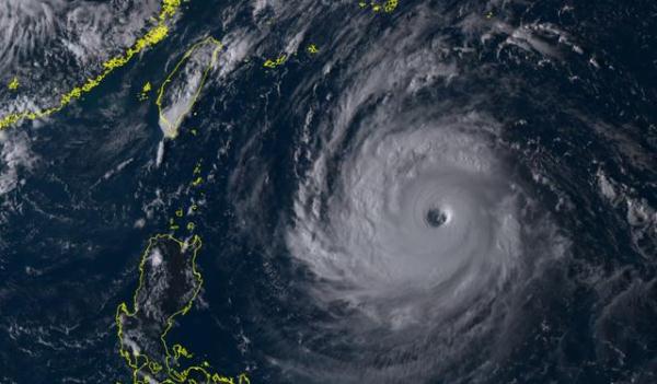 什么是台风眼？