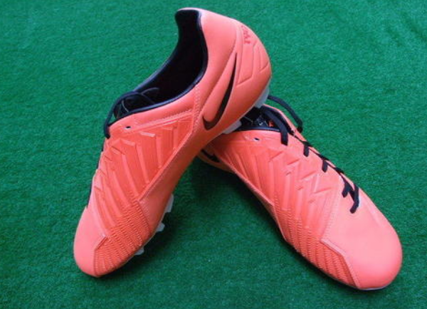 介绍一下NIKE T90