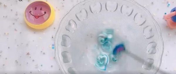 儿童最简单做起泡胶怎么做？