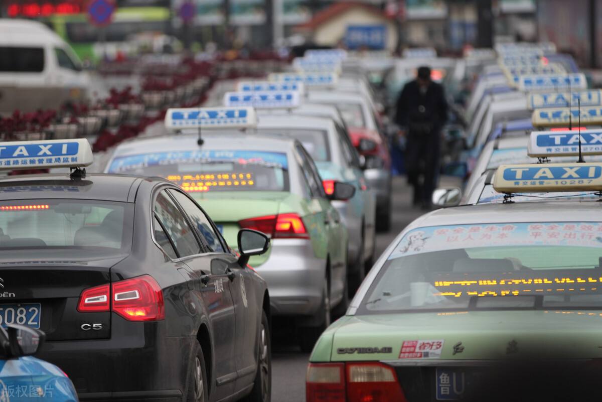 广州开出租车的条件是什么?一个月大概能赚多少?