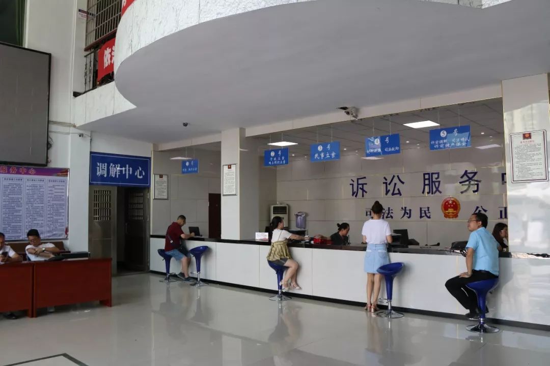 南昌职员因国庆节拒绝上班被开除,将公司告上法庭,法院最终是如何判的?