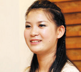 非诚勿扰:无臂女孩被男嘉宾牵手,台下却惨遭抛弃,如今她怎么样了?