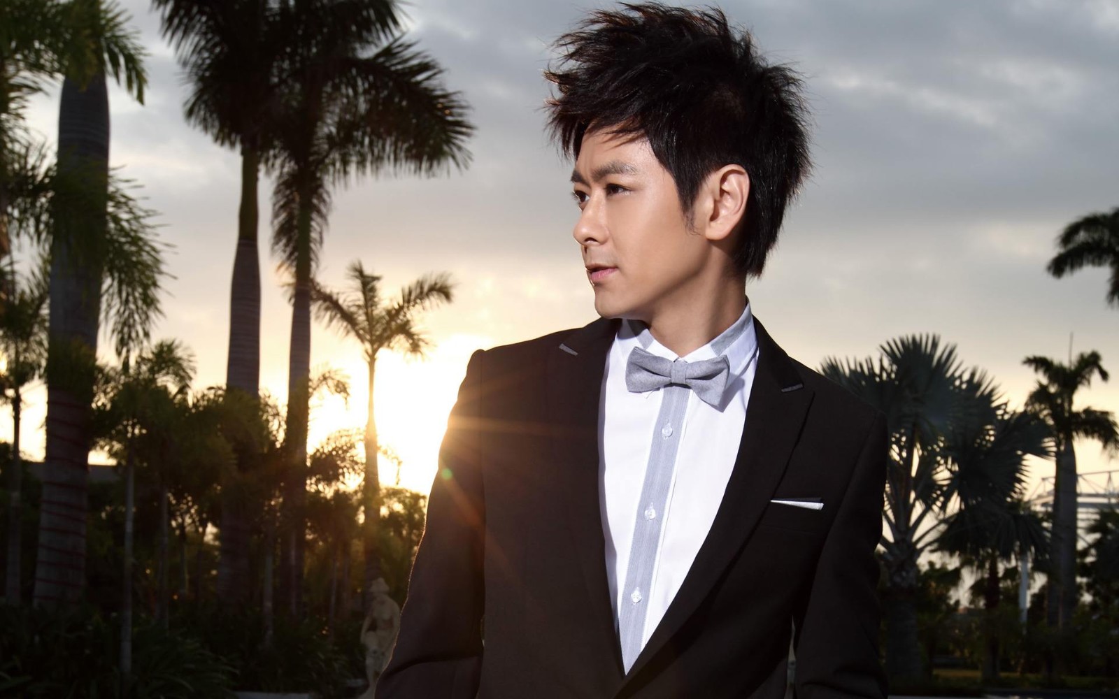 《放羊的星星》讲述的是一个什么样的故事?