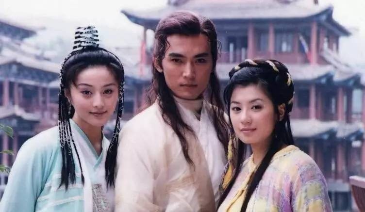 你觉得萧蔷整容前后有什么变化?