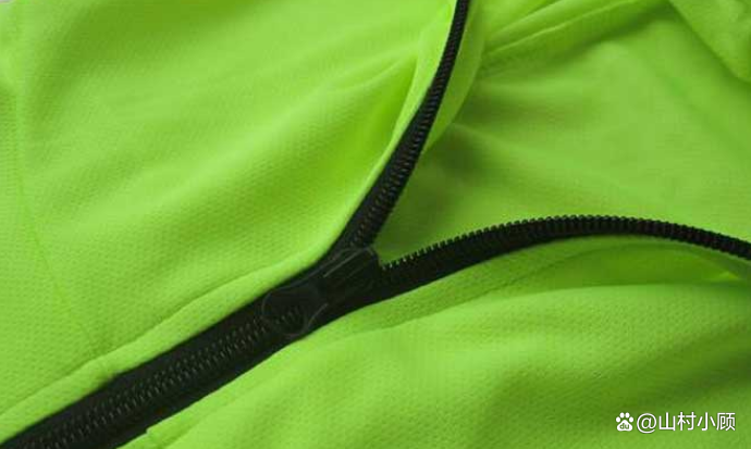 防晒服是夏季钓鱼必不可少的装备，钓鱼防晒服什么牌子好呢？