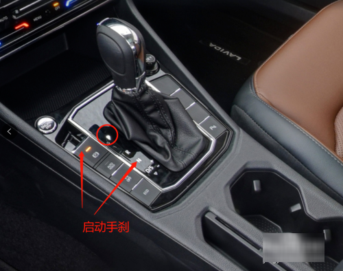 自动挡的车怎么开步骤