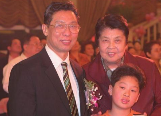 钟南山的妻子是谁？