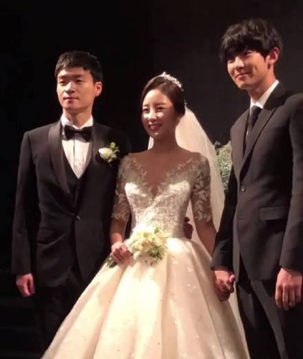 朴灿烈姐姐是谁?