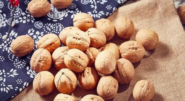 多吃核桃会变聪明吗？