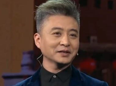 周炜的单口相声说的怎么样？