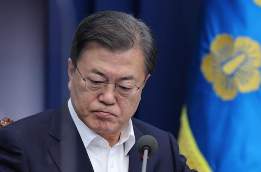 关于文在寅电视讲话以黑白画面呈现一事,你有何看法?