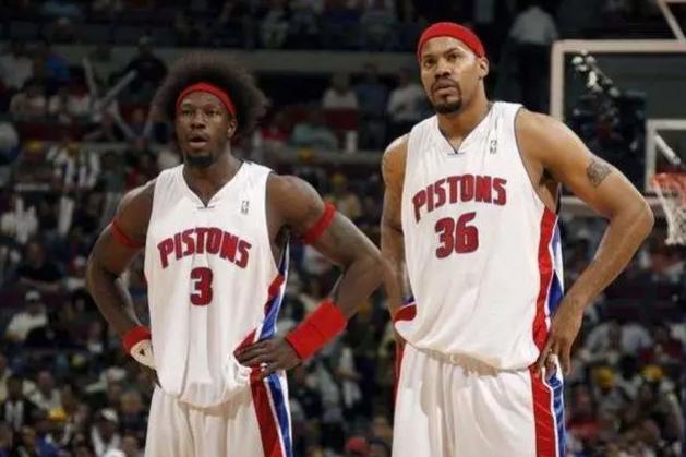 曾能硬抗奥尼尔姚明的本·华莱士,近况如何?