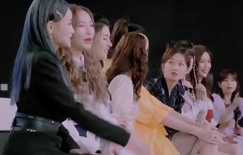 叶璇说黄奕赢得不光荣,到底是怎么回事?