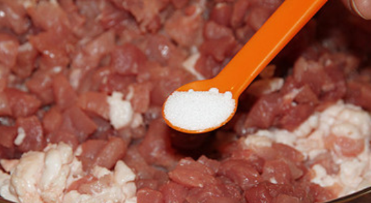 灌香肠的调料配方