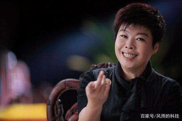 于丹被“北大轰下台”后,她说了一句什么话,令人肃然起敬?