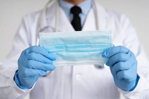 五月天演唱会疑有隔离者入场,若被证实确有此事,涉事人将面临什么刑责?