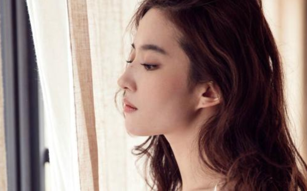 刘亦菲、关晓彤的左脸能打100年,为什么会有”左脸定律“?