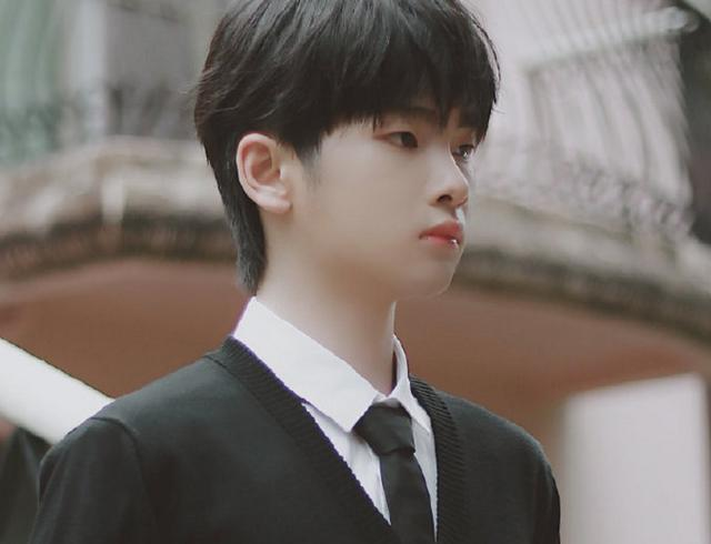 周震南在《快乐大本营》的镜头被删，这是为什么？