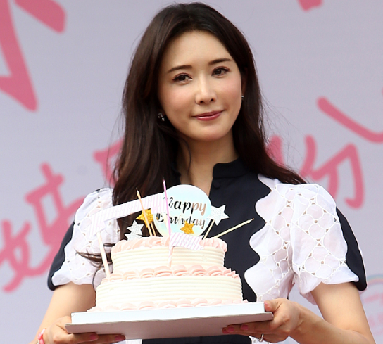 言承旭的背景曝光,和林志玲老公天差地别,难怪林志玲不要他,他有何背景?