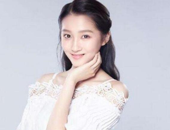 为何关晓彤被评论路人缘太差了?