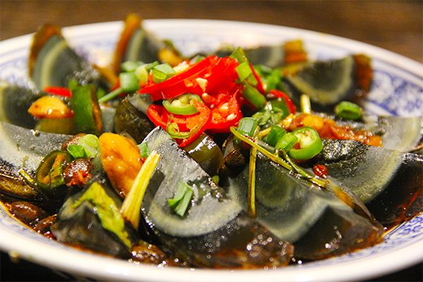 华人海外卖“皮蛋”为什么会被“抓”?