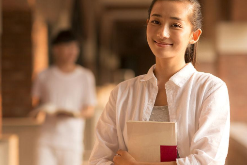 天造地设的意思是什么？