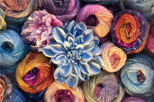 高校开毛线制作课,男生抢着上,说明男生在变娘吗?