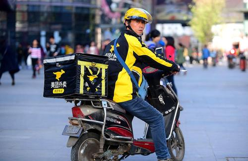 央视如何评副处长体验送外卖累瘫街头?