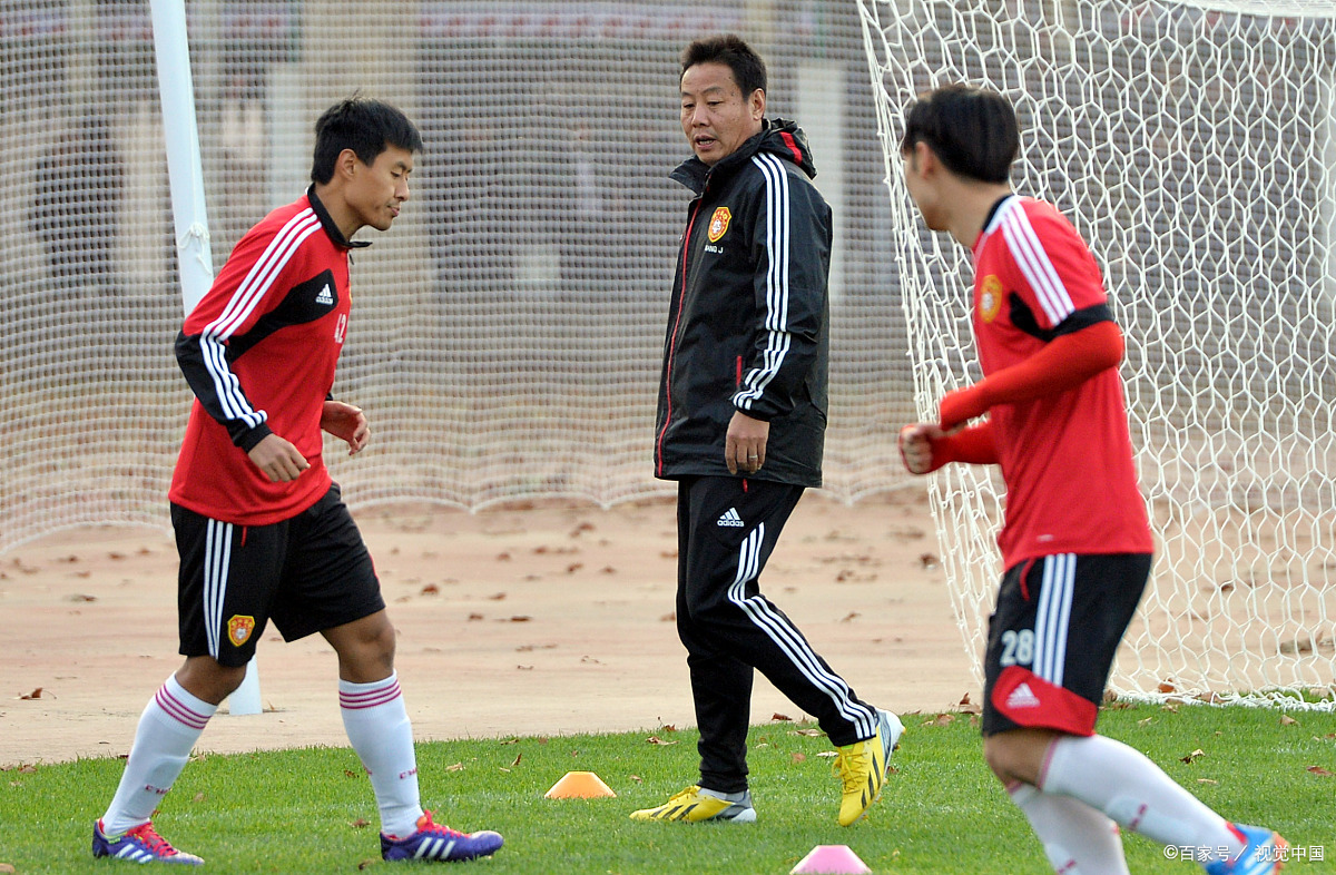 2022东亚杯中国男足战平日本,你是如何评价本场比赛的结果的呢?