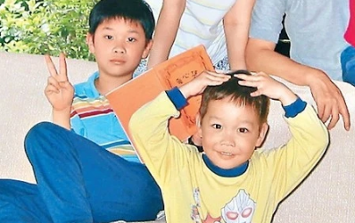 廖启智儿子社交账号曝光,俩儿子的反差有多大?