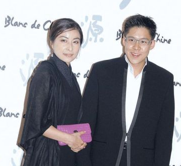 嫁入霍家后,郭晶晶遭“港圈”贵妇团集体排斥,事情的真相是什么?