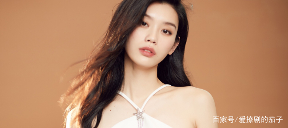 被称为顶级“国模”的四大美女,个个身材火辣,你最中意哪一个呢?