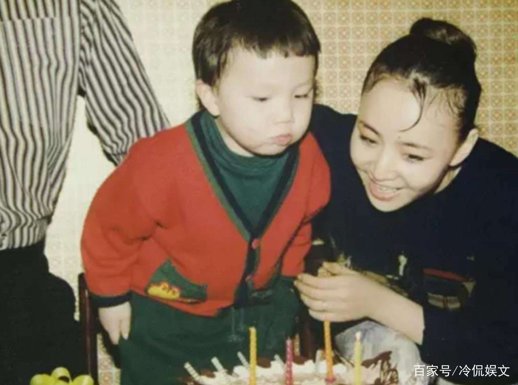 英达引以为傲的百万年薪小儿子,真比不上被分手的巴图,这是为何?