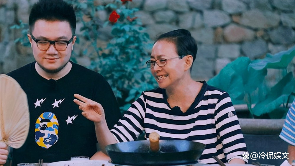 英达引以为傲的百万年薪小儿子,真比不上被分手的巴图,这是为何?