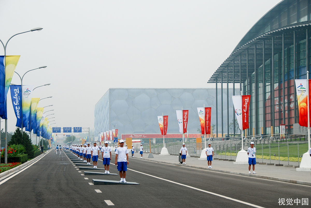 男子50米蝶泳S5级决赛,中国队包揽金银铜,这名男子究竟是谁?