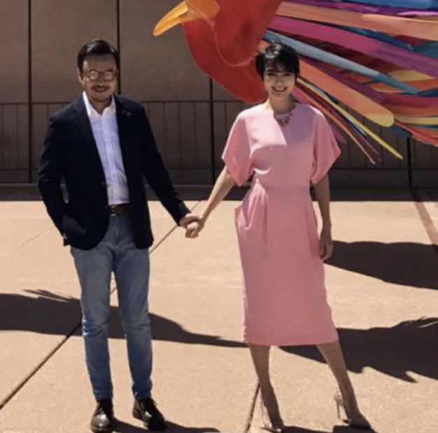 41岁杨乐乐罕露面，瘦到脸颊凹陷显老十岁，曾经的她经历了什么？