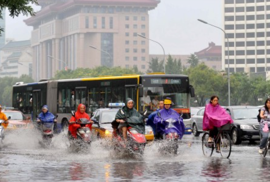 北京发布雷电红色预警,为什么北京今年夏天雨水这么多?