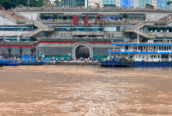 郑州地铁5号线为什么乘客被困两站之间?究竟是什么原因导致的?