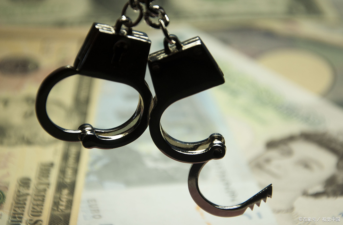 村民吃哄抢榴莲食物中毒,有关部门劝阻,仍有民众拿走榴莲,你怎么看?