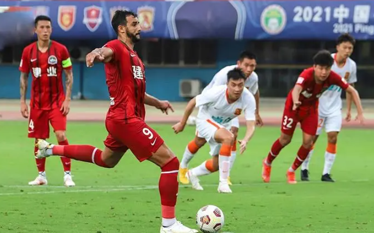 中超谴责河南赛区“侮辱性条幅事件”,这是怎么回事?