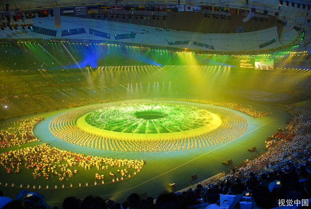 男子50米蝶泳S5级决赛,中国队包揽金银铜,这名男子究竟是谁?